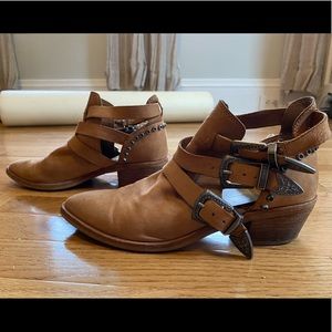 Dolce Vita Buckle Booties